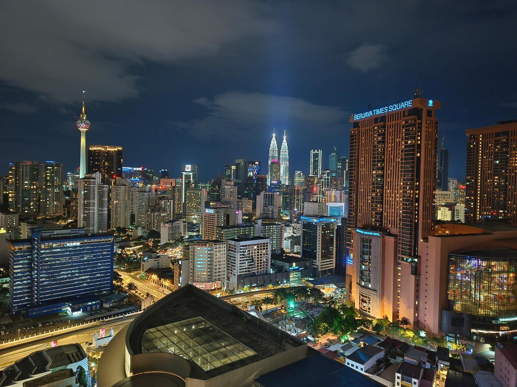Lucentia Suites Klcc By City View Куала-Лумпур Экстерьер фото