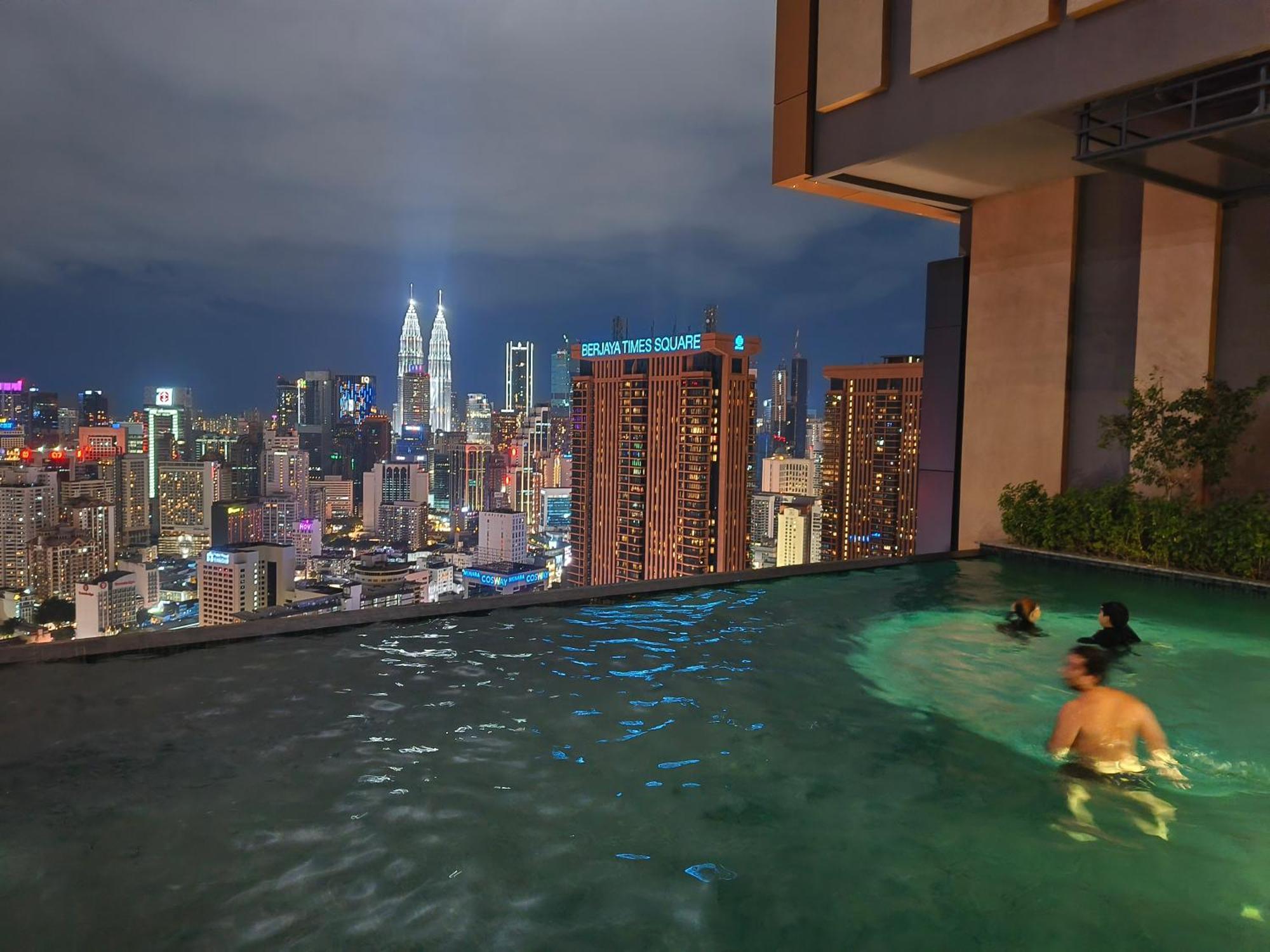 Lucentia Suites Klcc By City View Куала-Лумпур Экстерьер фото