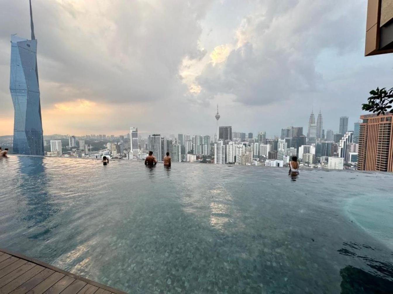 Lucentia Suites Klcc By City View Куала-Лумпур Экстерьер фото